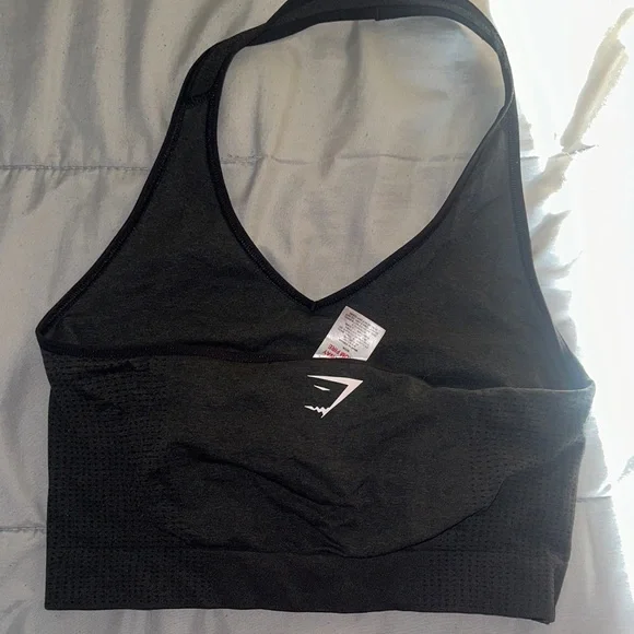 Gymshark Black Crop Top - Picture 3 of 10